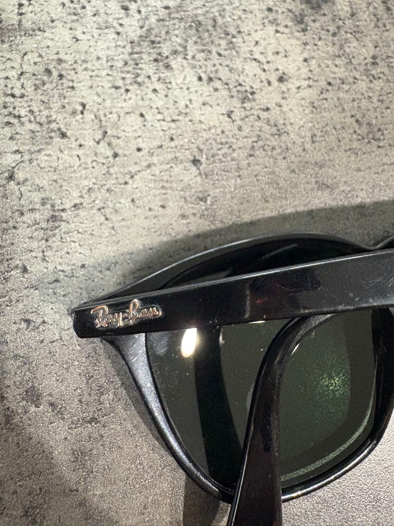 Ray-Ban ブラック サングラス ケース付き RB4258-F