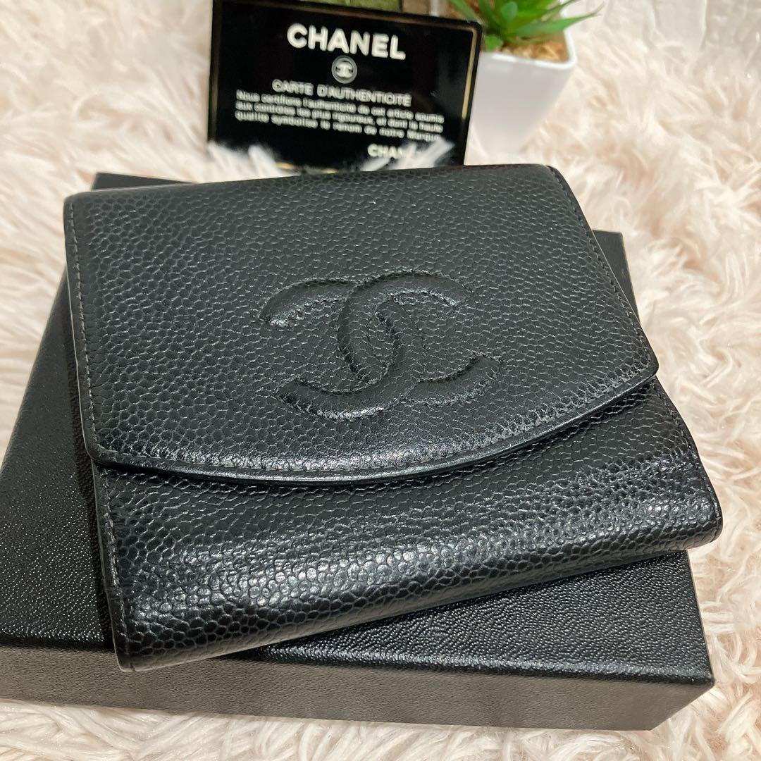 超美品 CHANEL 二つ折り財布 ココマーク キャビアスキン レザー Wホック