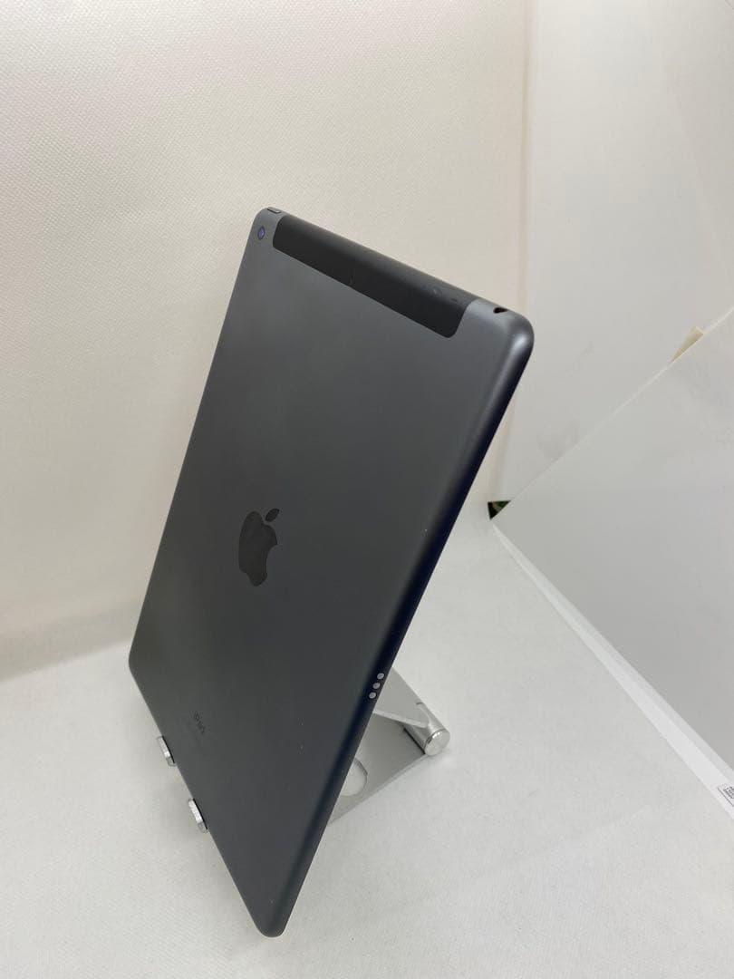 iPad 第7世代 32GB SIMフリー61550
