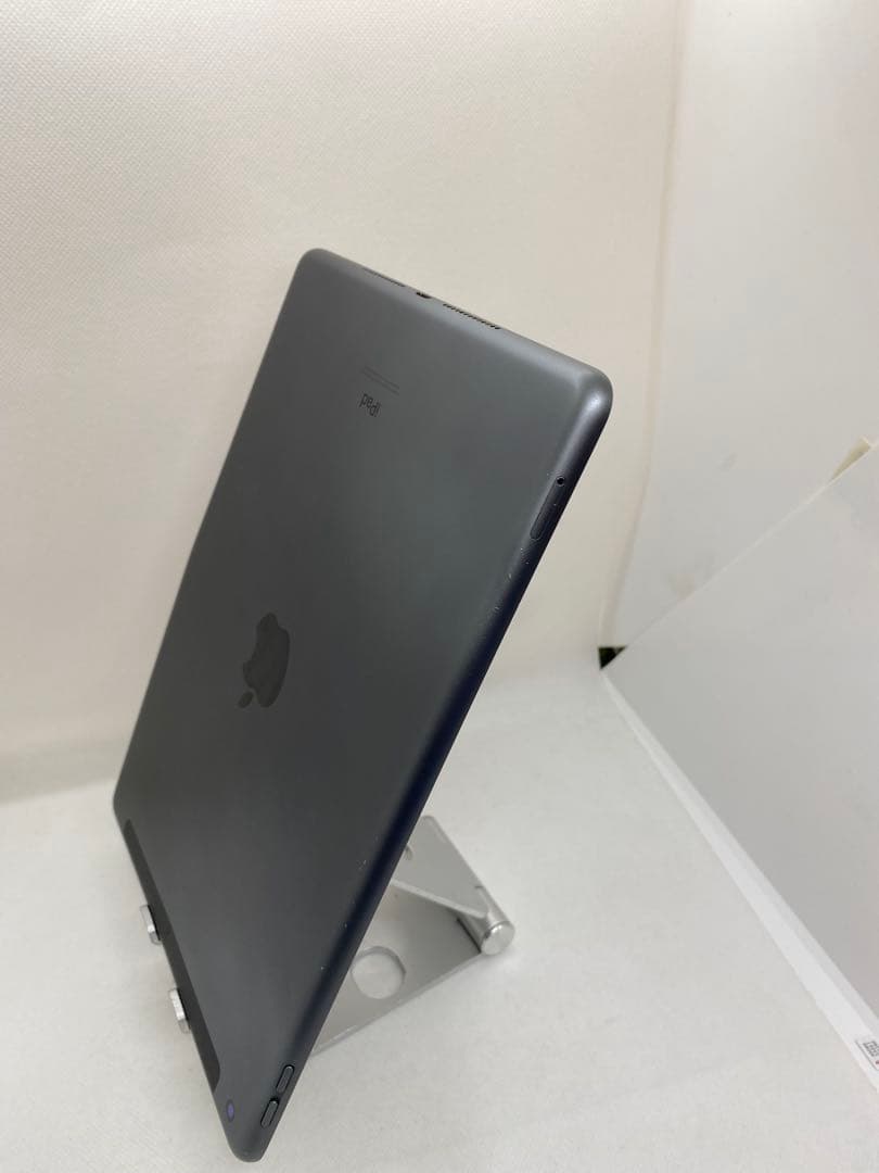 iPad 第7世代 32GB SIMフリー61550