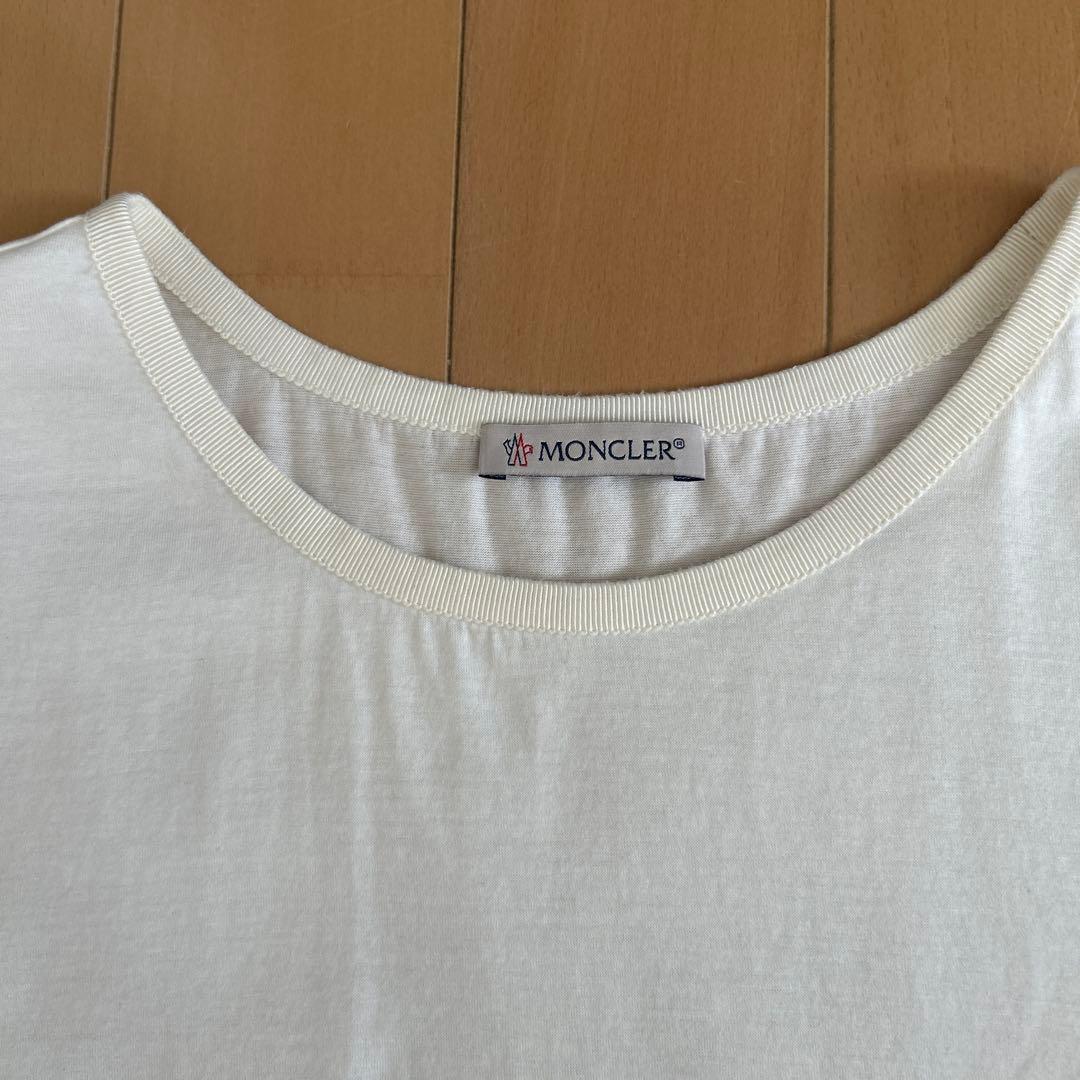 MONCLER ホワイト フレアTシャツ！ 本日お値下げ！