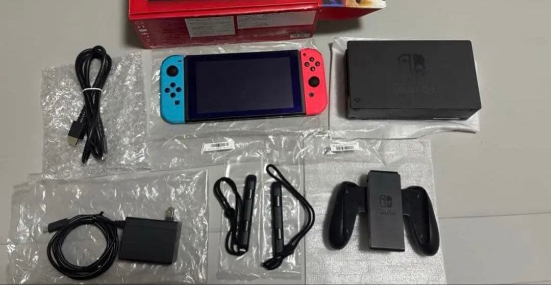 Nintendo Switch 本体　ネオンブルー/ネオンレッド　中古
