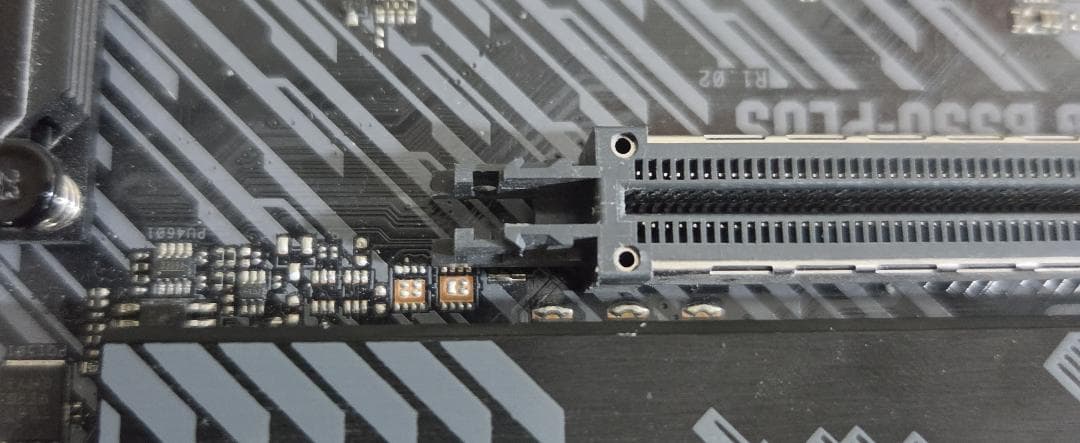ASUS TUF GAMING B550-PLUS マザーボード 動作品 訳あり