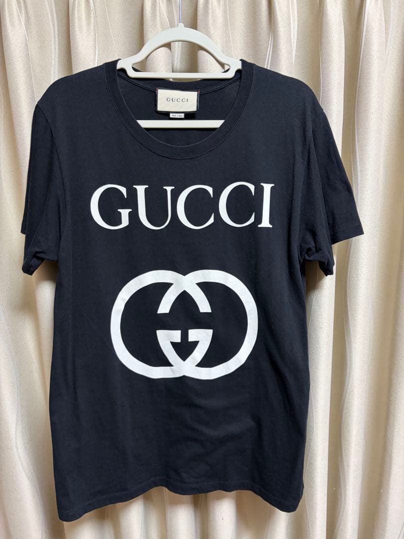 唐*げ様 GUCCI ブラック ロゴ Tシャツ