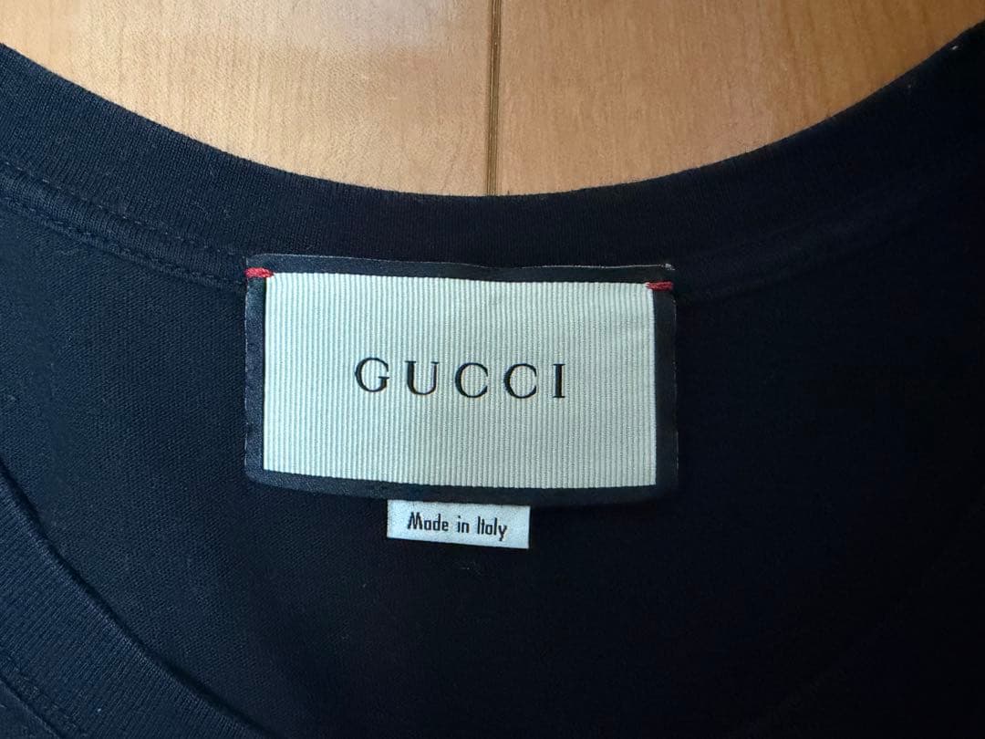 唐*げ様 GUCCI ブラック ロゴ Tシャツ