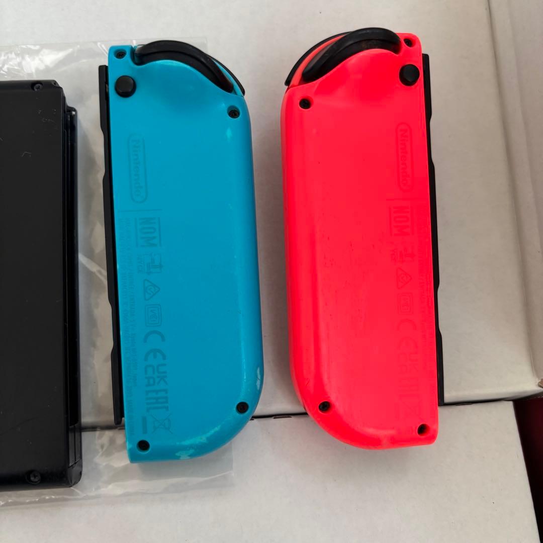 Nintendo Switch 本体 青/赤 Joy-Con付き　箱あり