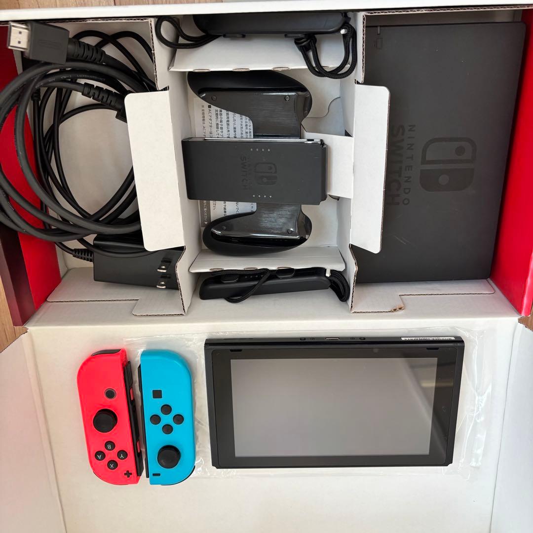 Nintendo Switch 本体 青/赤 Joy-Con付き　箱あり