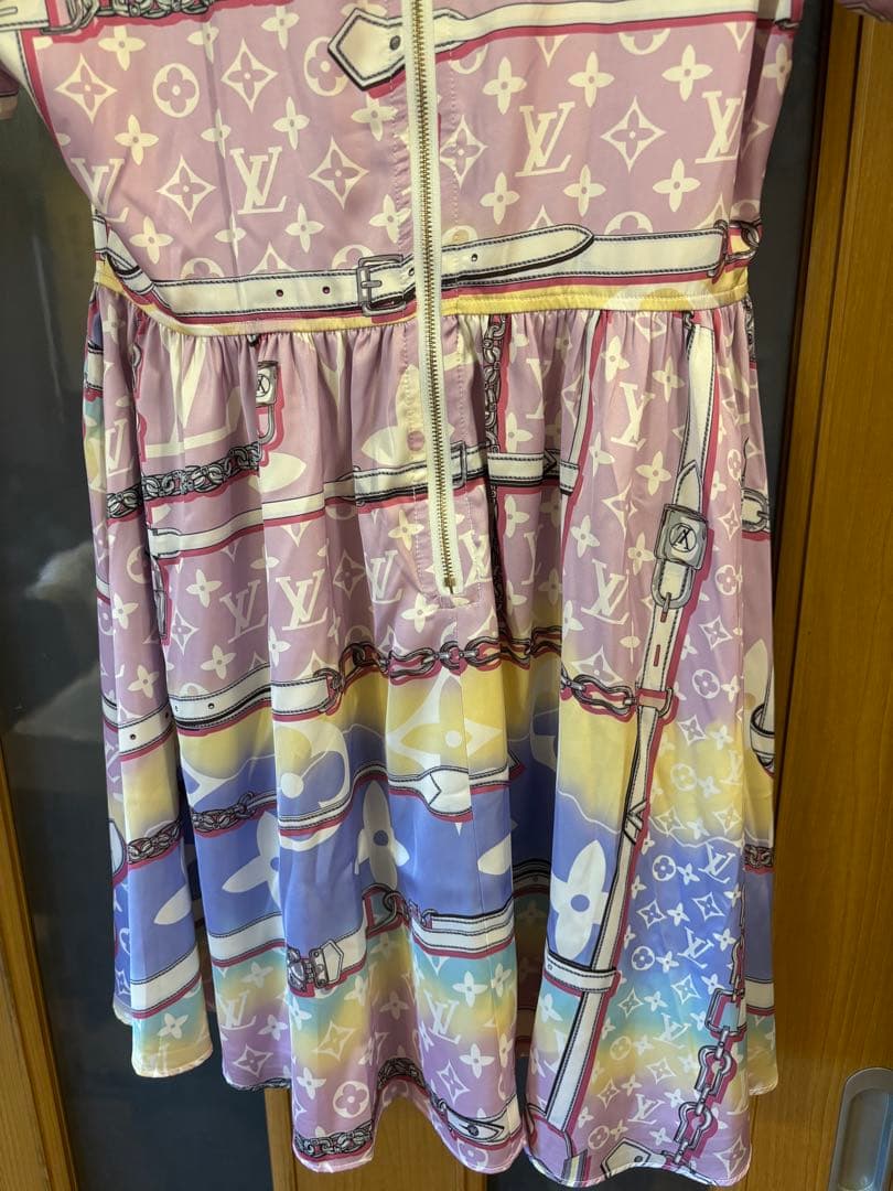 #美品Louis Vuitton フリル付きモノグラムひざ丈ワンピース#L