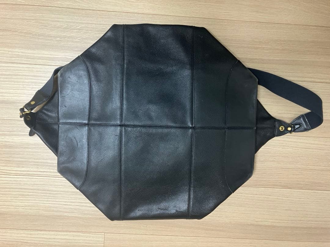 BALLY 黒 レザーボストンバッグ