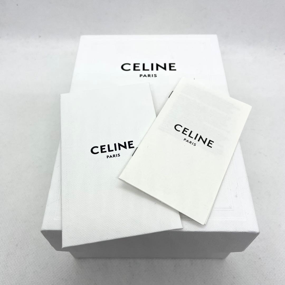 ◆箱・カード付き/極美品/現行◆CELINE スモールフラップウォレット