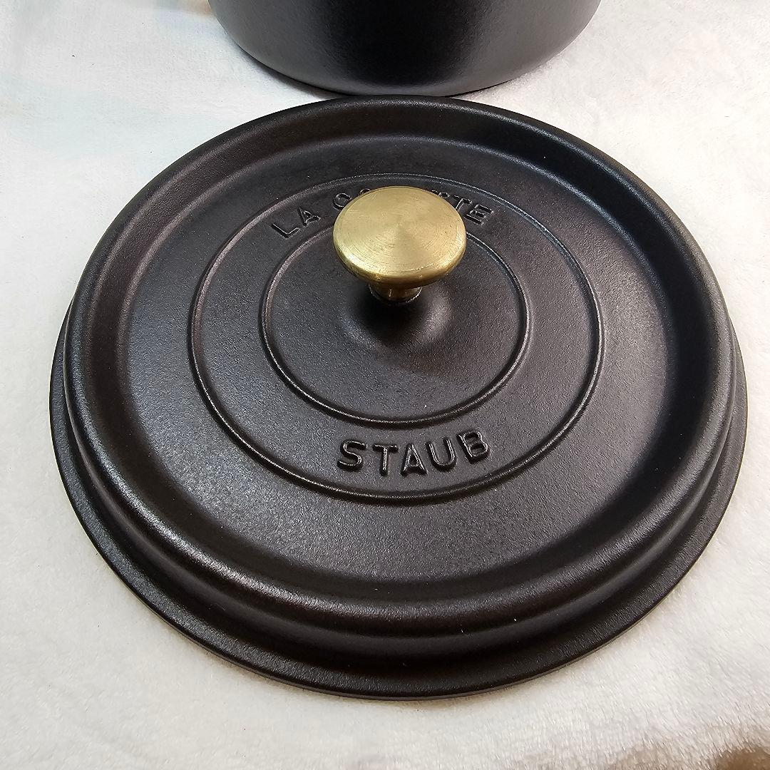 STAUB ストウブ 22cm 鋳物 両手鍋 ピコ・ココット ラウンドブラック