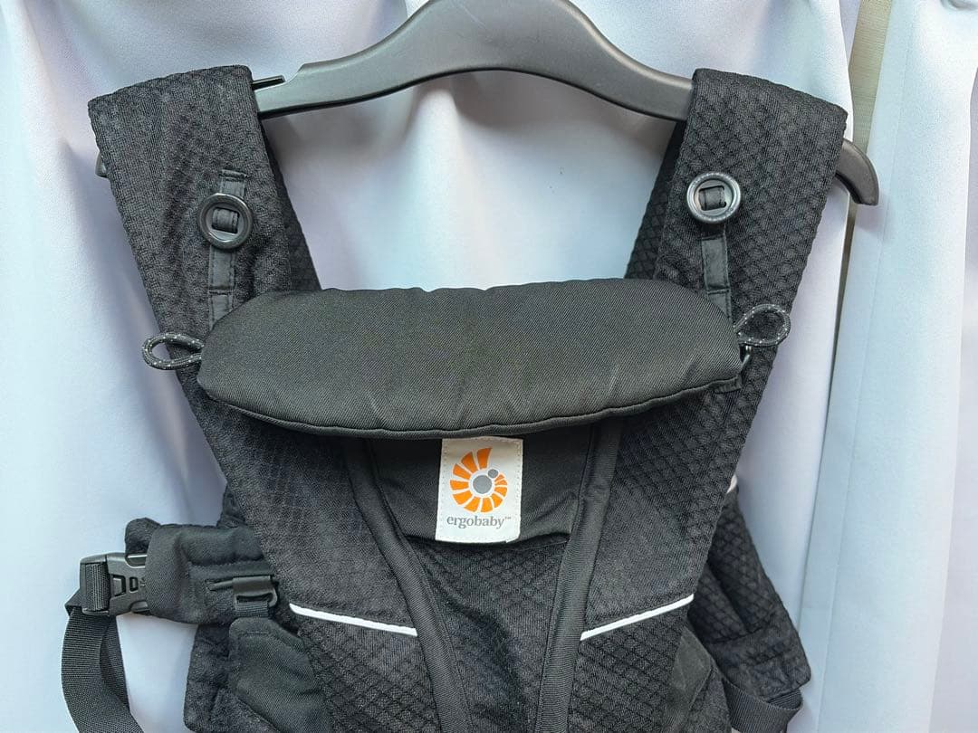 エルゴベビー オムニブリーズ 抱っこ紐 ブラック メッシュ　正規輸入品