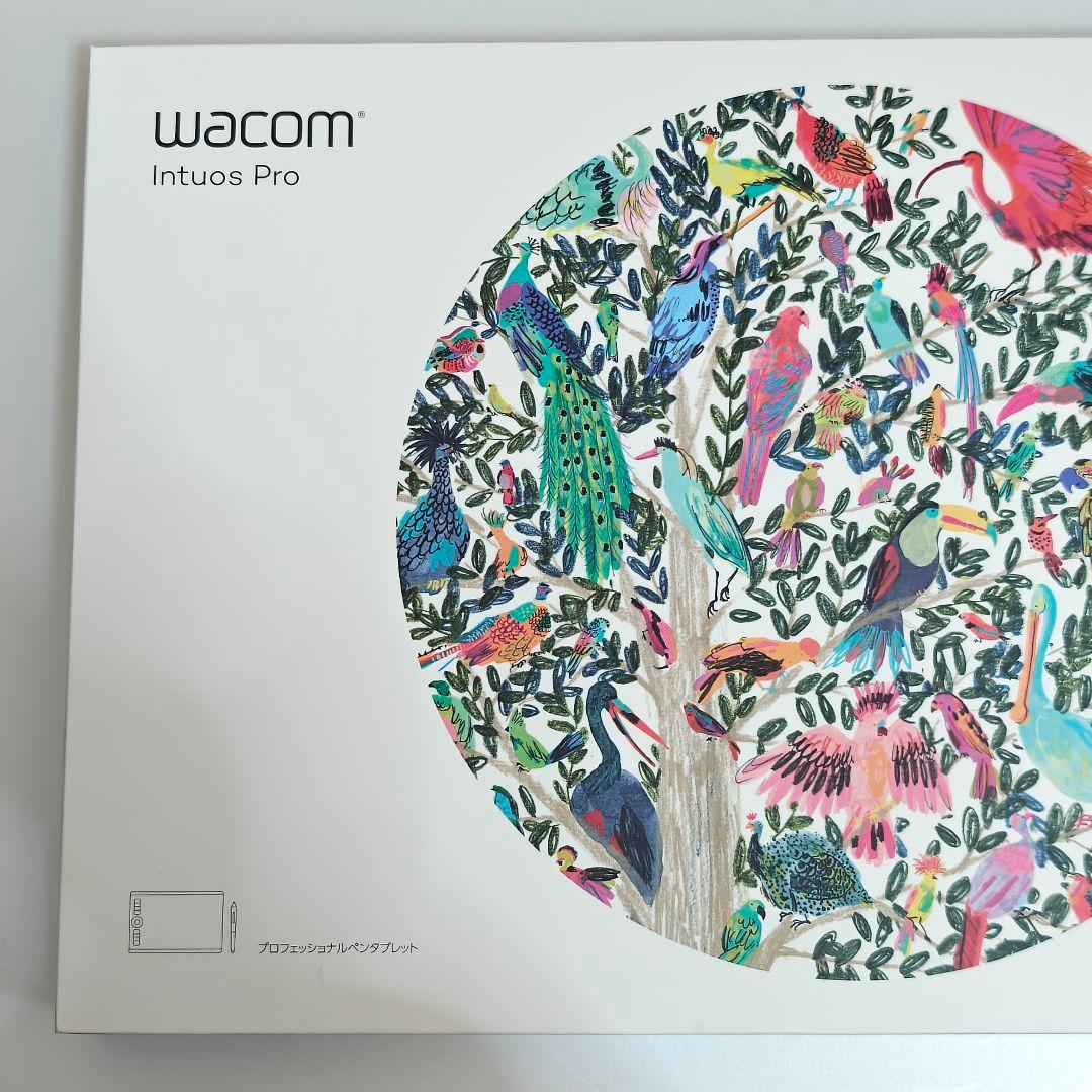 【ケース付き•替芯完備】Wacom Intuos Pro ペンタブレット 本体