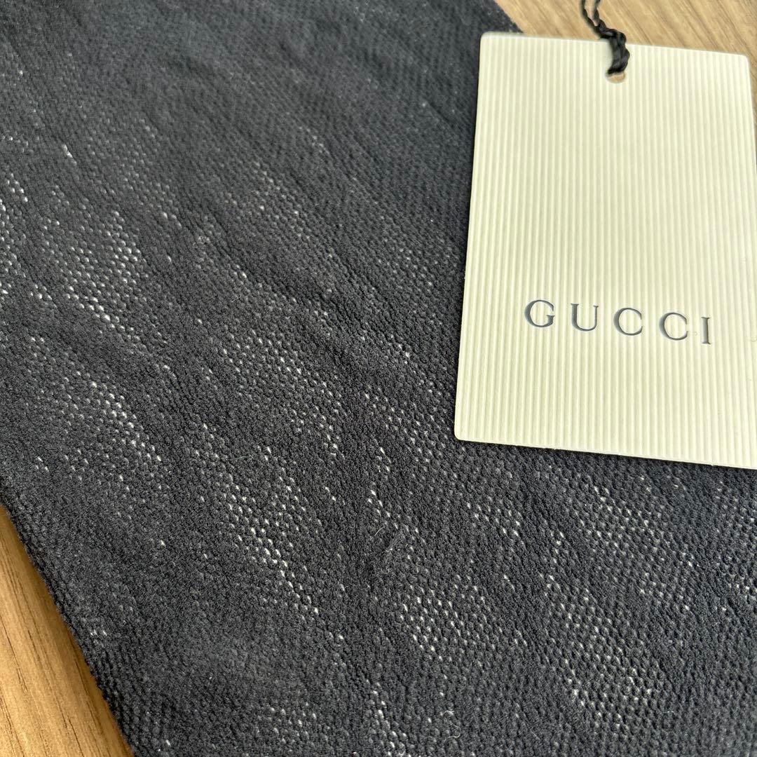 GUCCI モノグラム網タイツ
