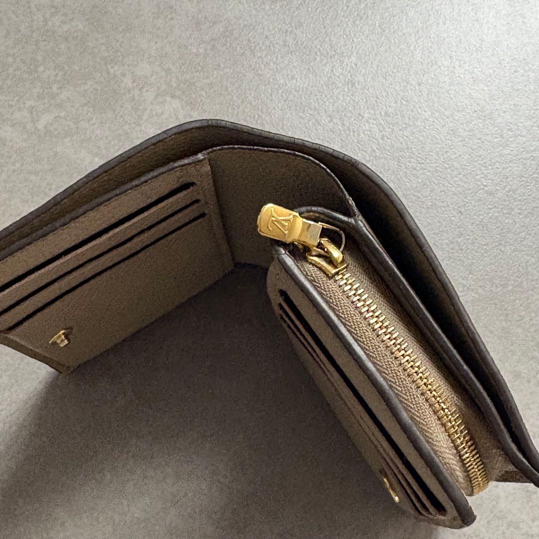 【美品】ロゴ ルイヴィトン Louis Vuitton ベージュ 二つ折り財布
