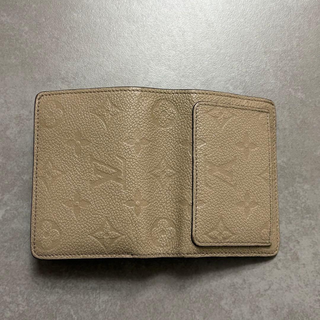 【美品】ロゴ ルイヴィトン Louis Vuitton ベージュ 二つ折り財布