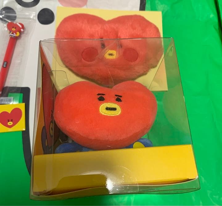 BTS tata テテ　テヒョン　bt21 ポーチ ペン