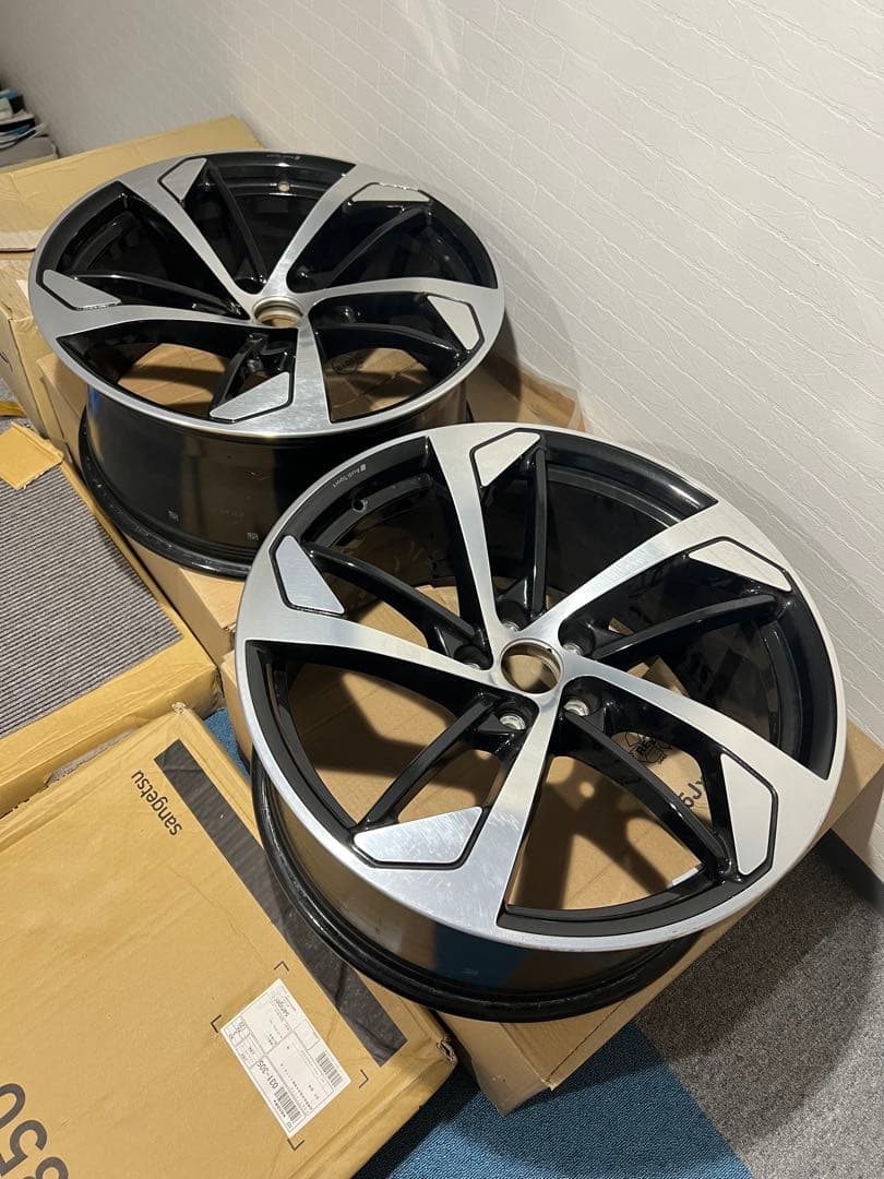 Audi Sport 20インチホイール 5スポークデザイン