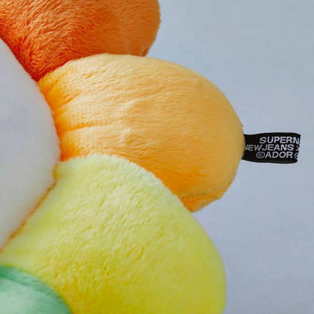 NewJeans x MURAKAMI クッション(FLOWER) 30cm
