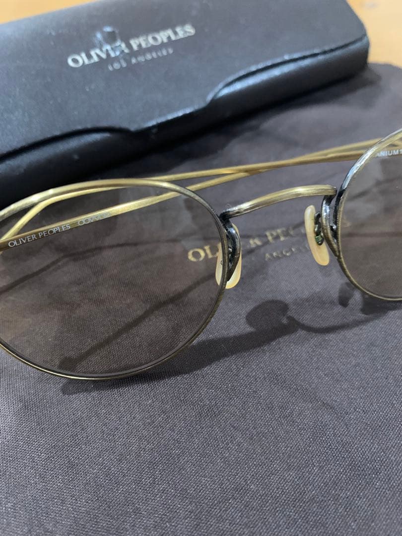 OLIVER PEOPLES ライトブラウン