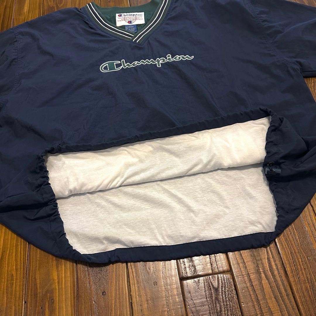 【Champion チャンピオン】ナイロンプルオーバー　90s 刺繍ロゴ