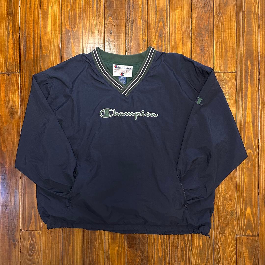 【Champion チャンピオン】ナイロンプルオーバー　90s 刺繍ロゴ