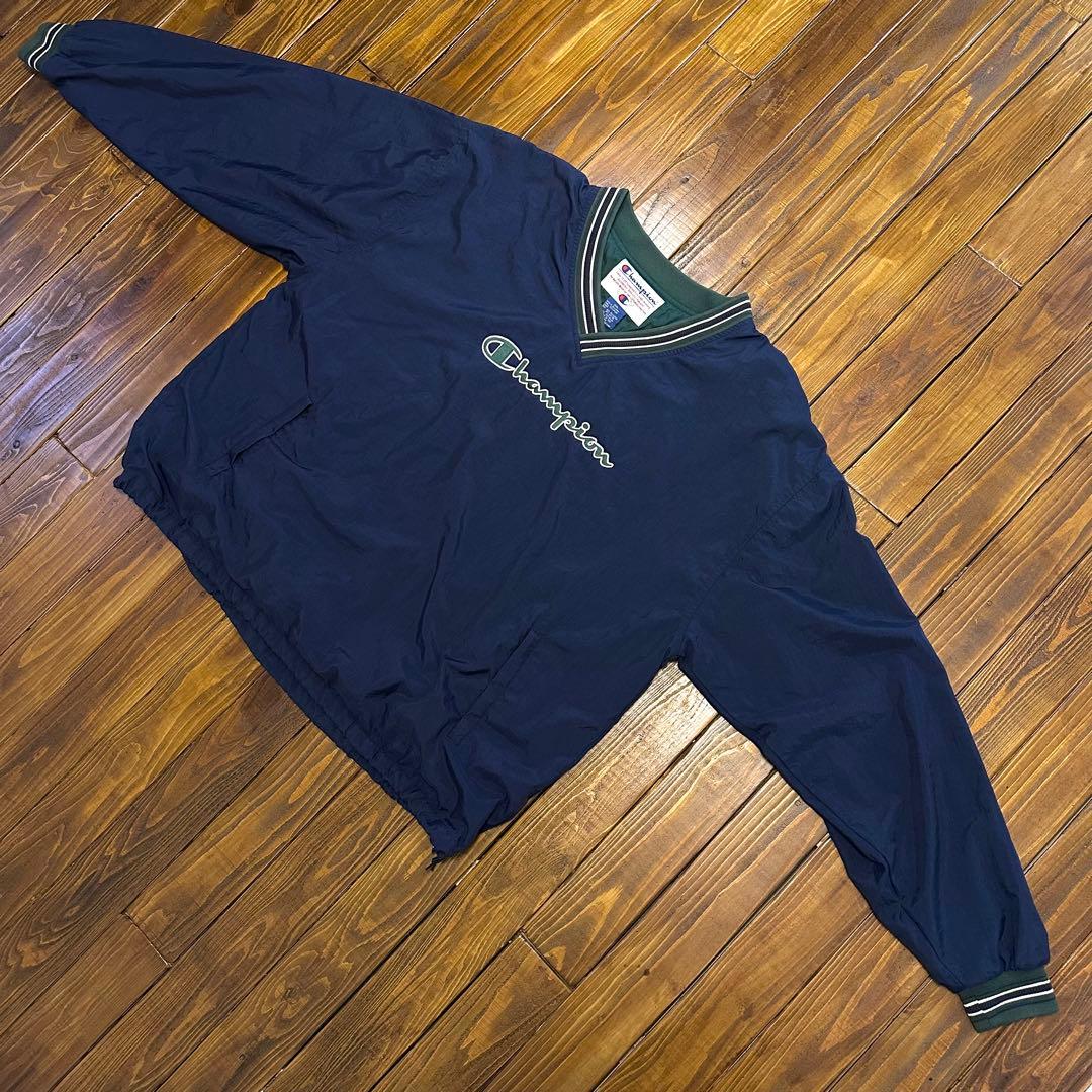 【Champion チャンピオン】ナイロンプルオーバー　90s 刺繍ロゴ