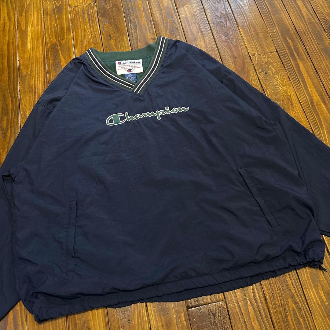 【Champion チャンピオン】ナイロンプルオーバー　90s 刺繍ロゴ