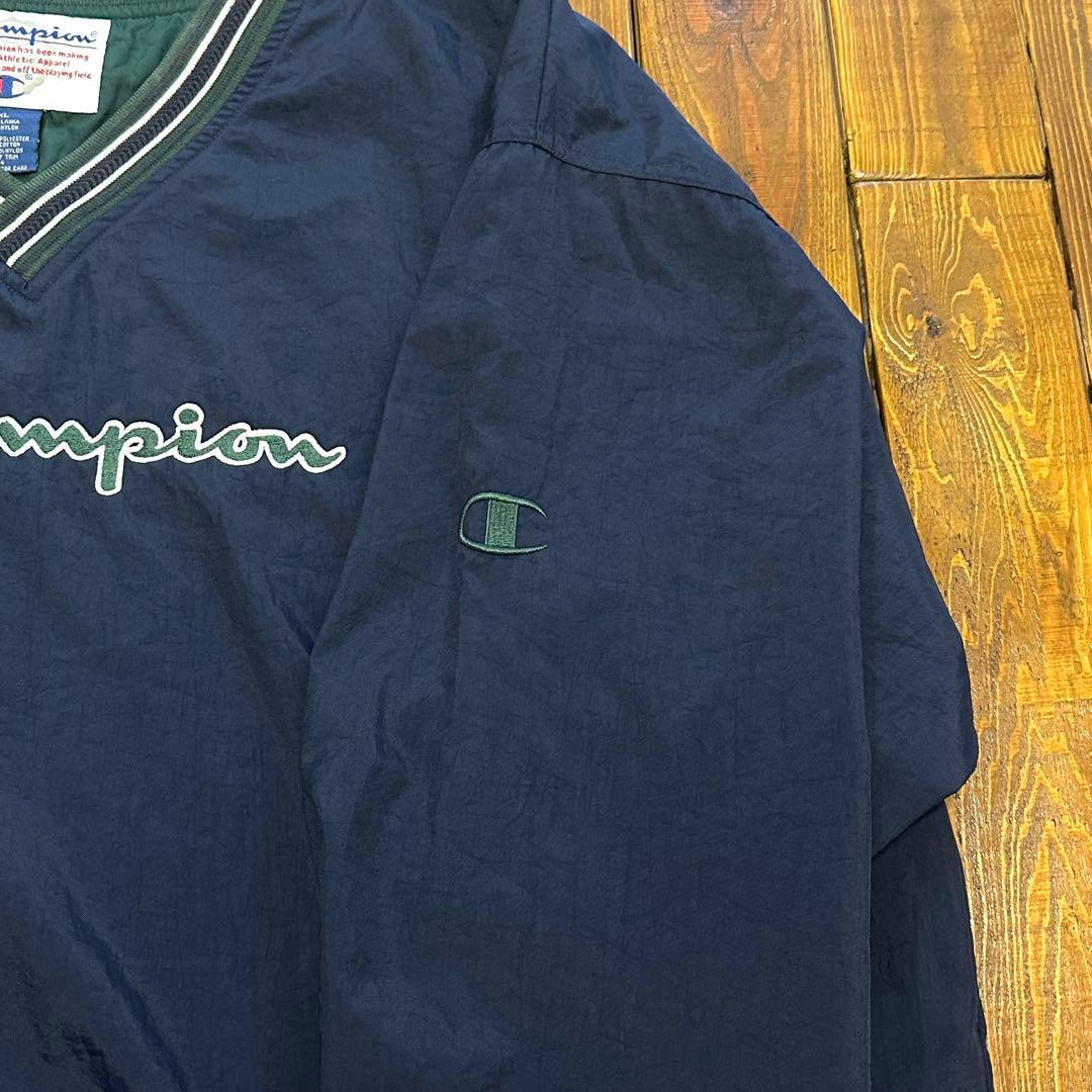 【Champion チャンピオン】ナイロンプルオーバー　90s 刺繍ロゴ