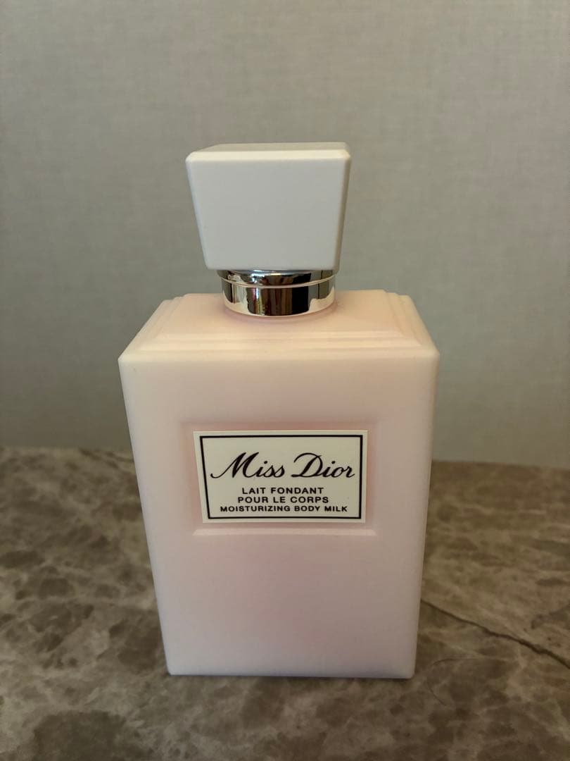 【新品未使用】ミスディオール　ボディミルク 200ml