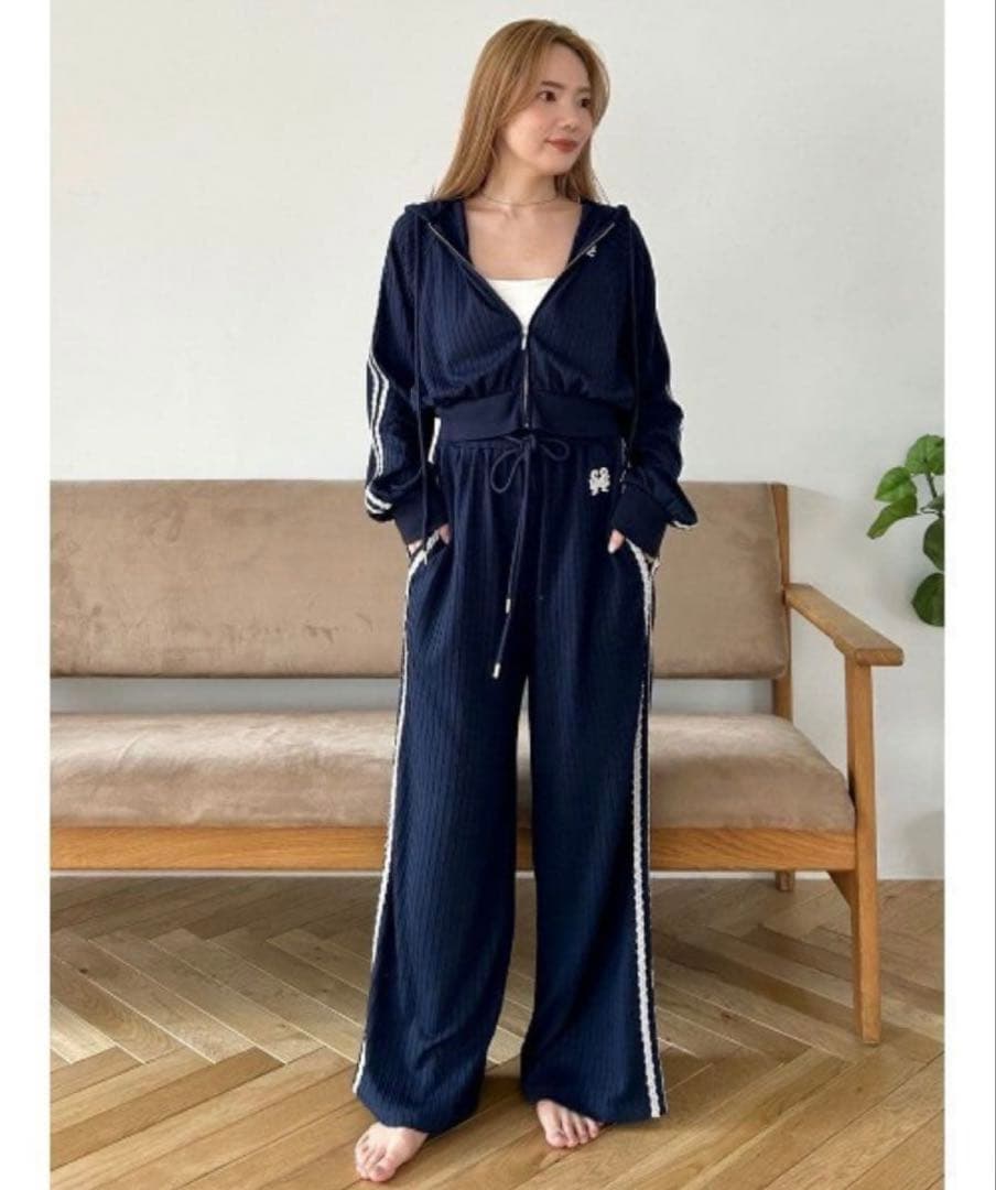 美品 SNIDEL  ネイビーセットアップ
