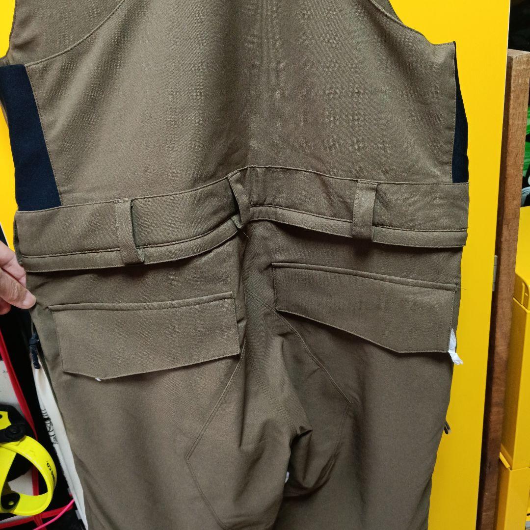 スノーボード　ボルコム　ビブパンツ　ダークブラウン　Lサイズ　新品