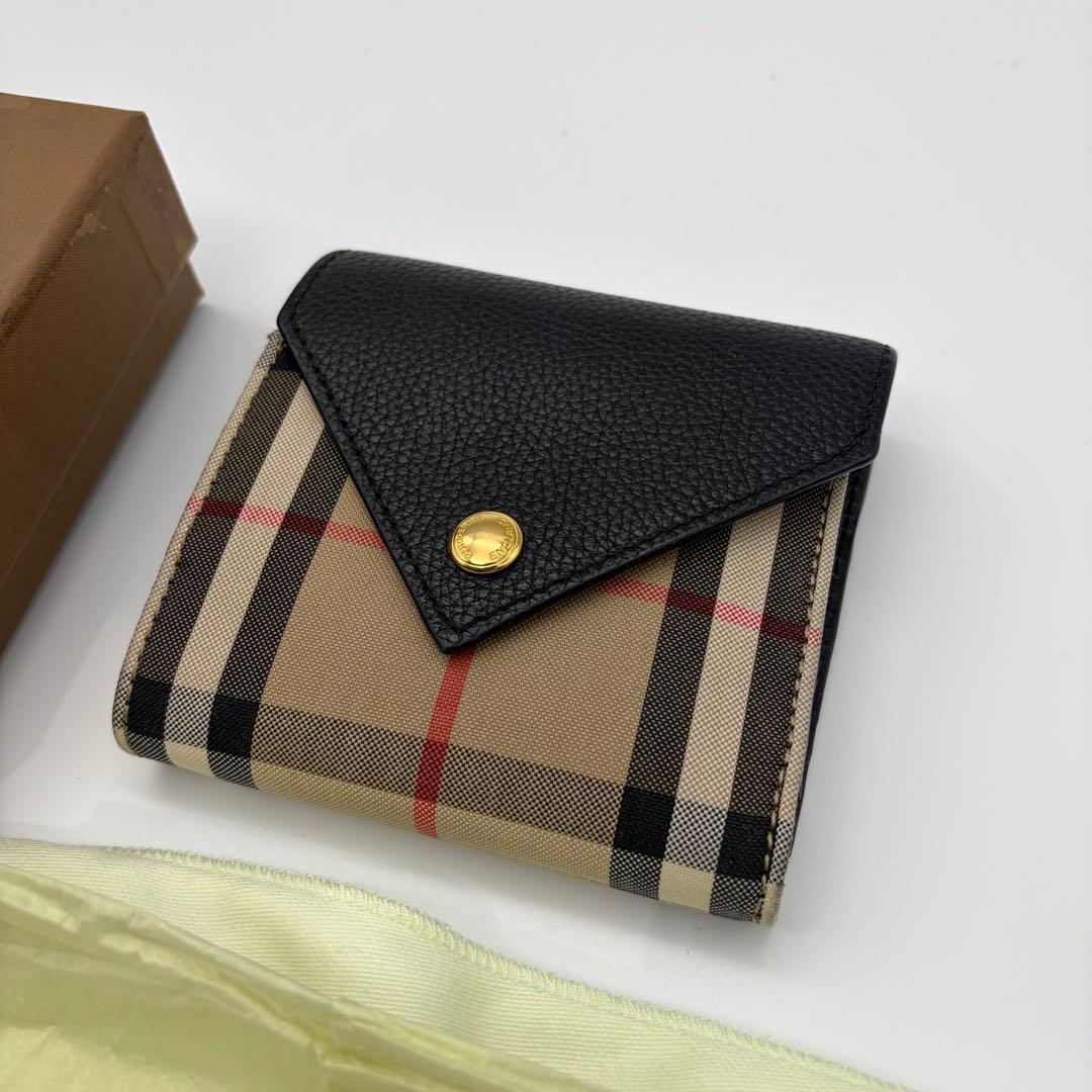 BURBERRY 三つ折り財布 ノバチェック柄