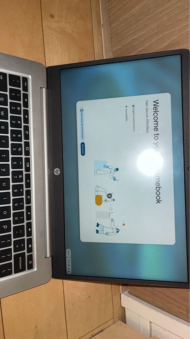 HP Chromebook 本体と充電コード（初期化済み）