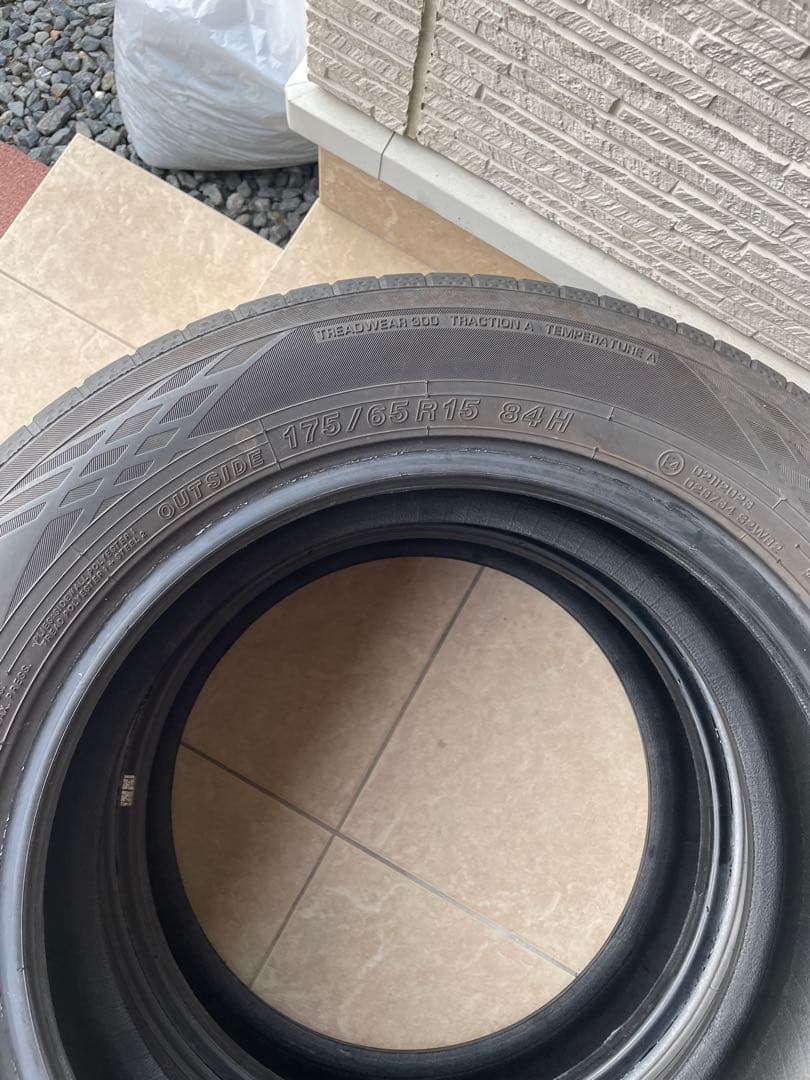 ヨコハマタイヤ 175/65R15 84H 2本セット AE51 2022年製