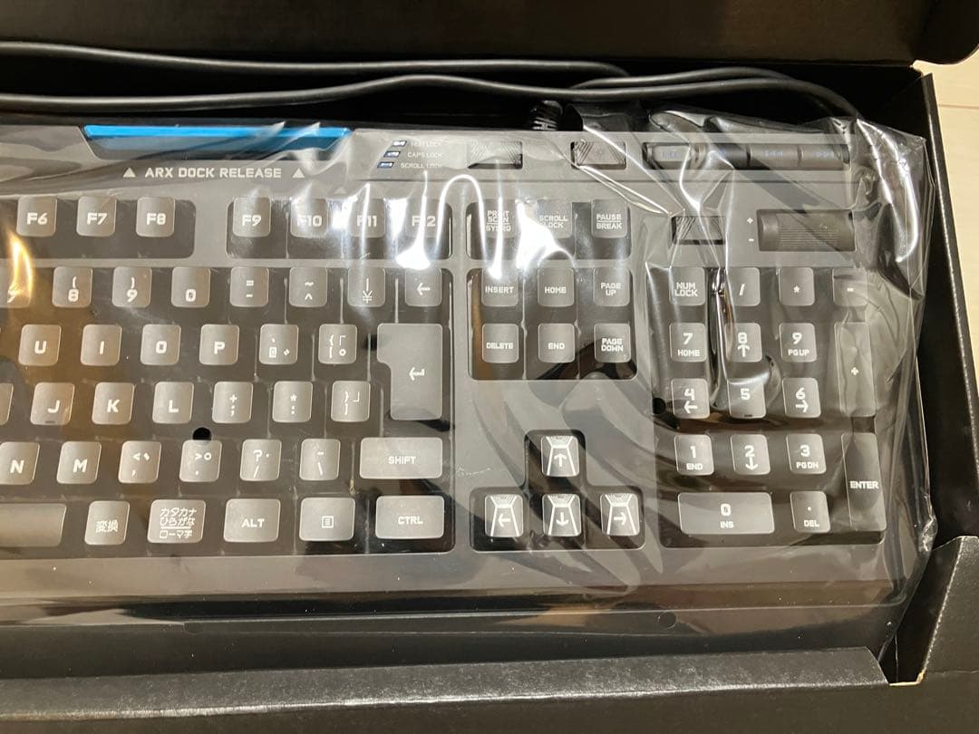 極美品 Logicool G910r ゲーミングキーボード