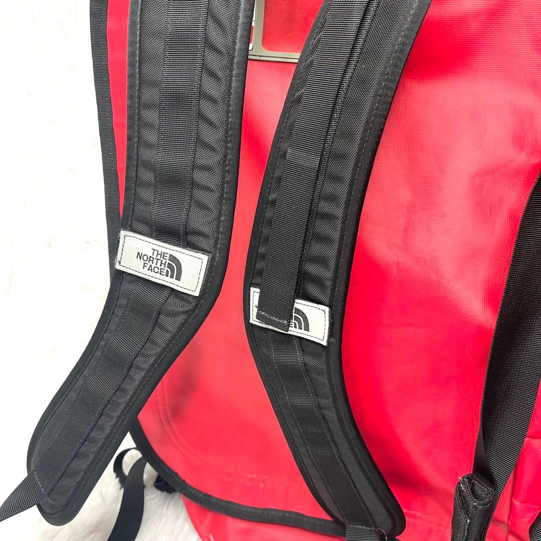 【美品】 ザノースフェイス ベースキャンプ ダッフルバッグ 大容量 レッド M