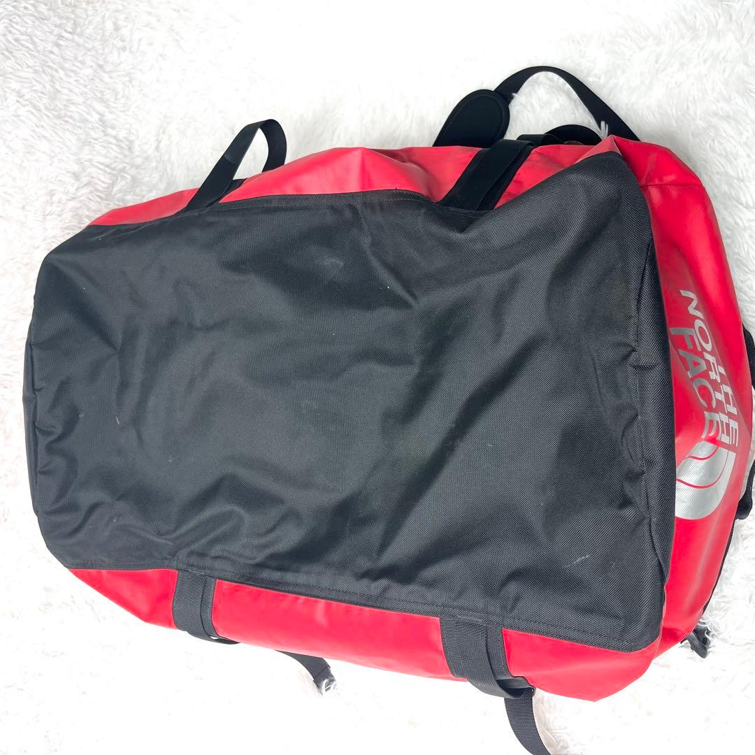 【美品】 ザノースフェイス ベースキャンプ ダッフルバッグ 大容量 レッド M