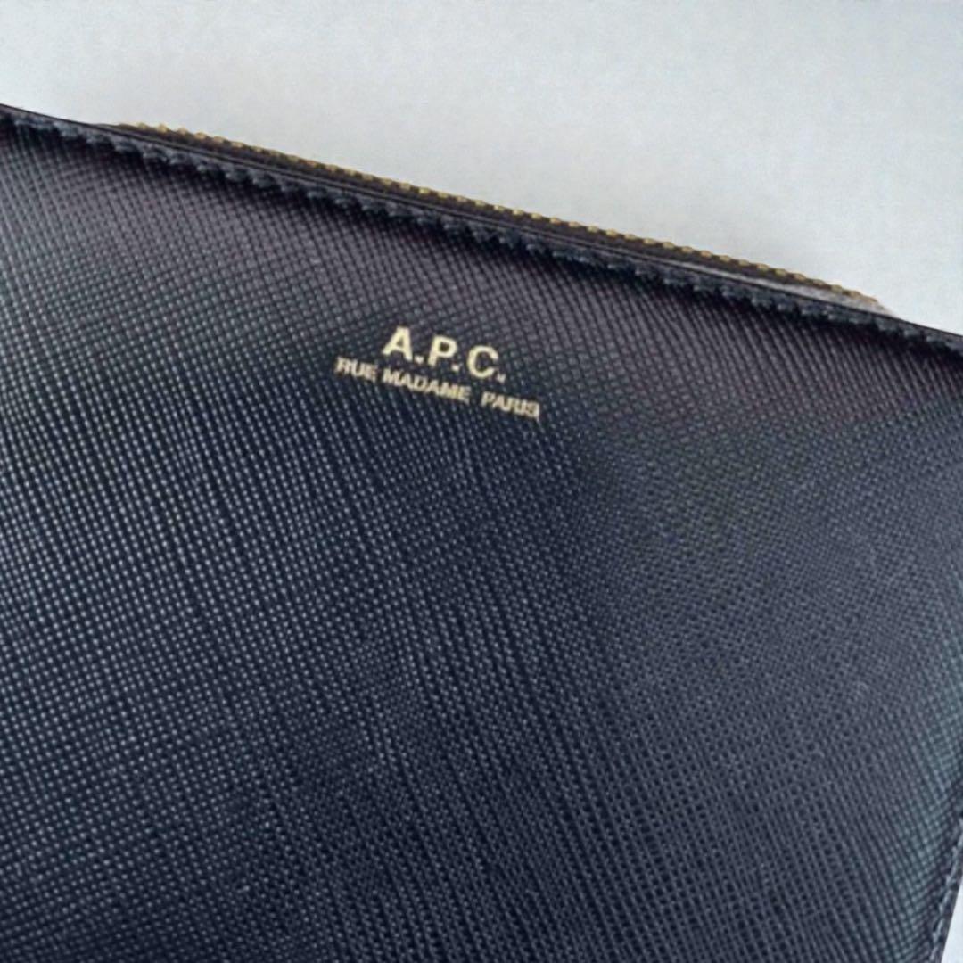 A.P.C. アーペーセー　二つ折り財布 ブラック 新品　未使用