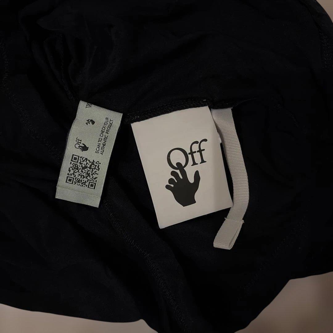 OFF White タートルネック　XS