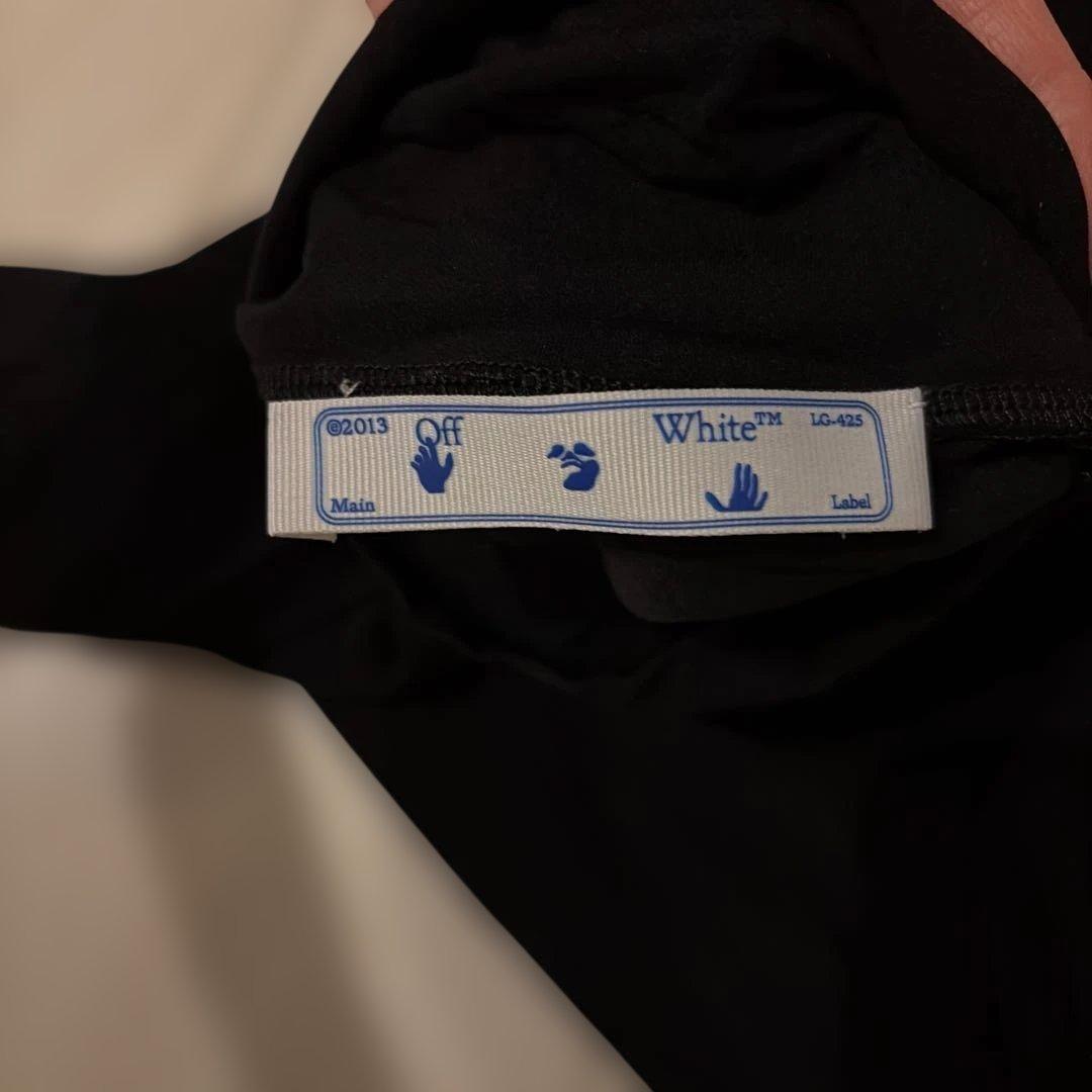 OFF White タートルネック　XS