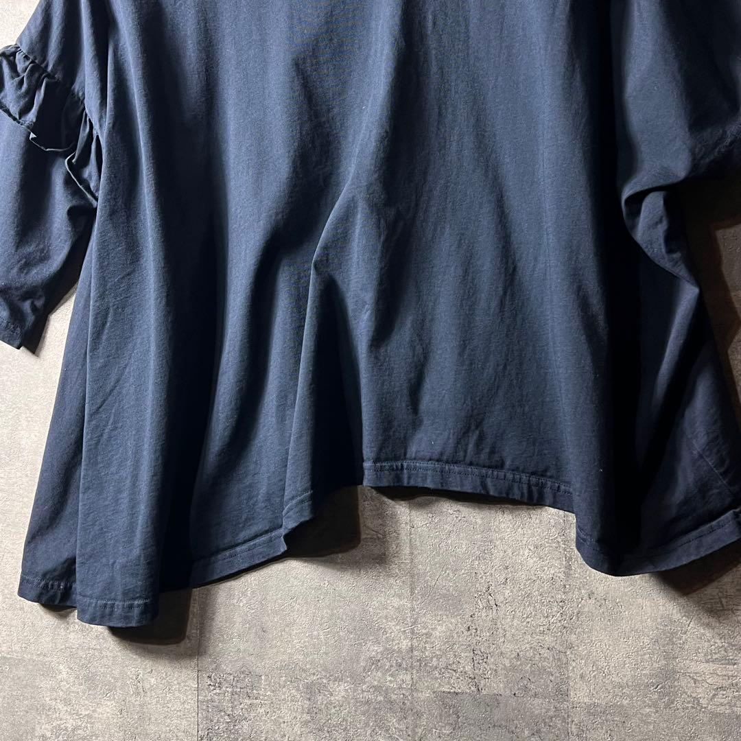 人気❤️CODURE アシンメトリーフリルスリーブカットソー　ネイビー