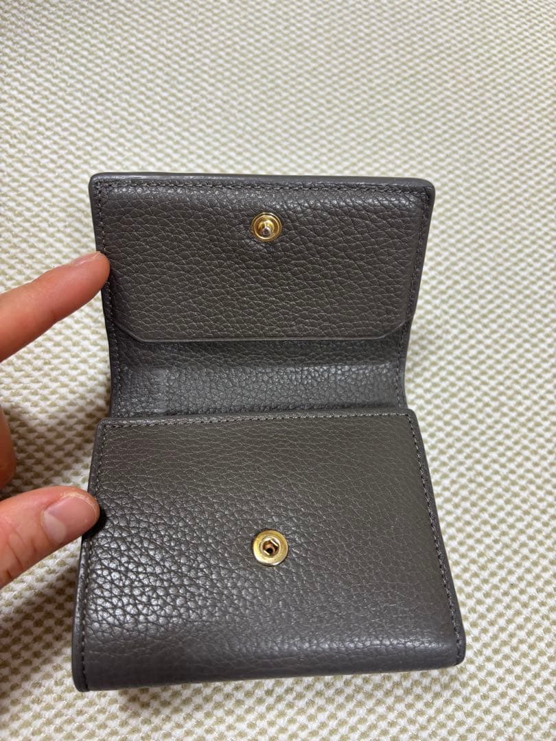 A.P.C. グレー 三つ折り財布