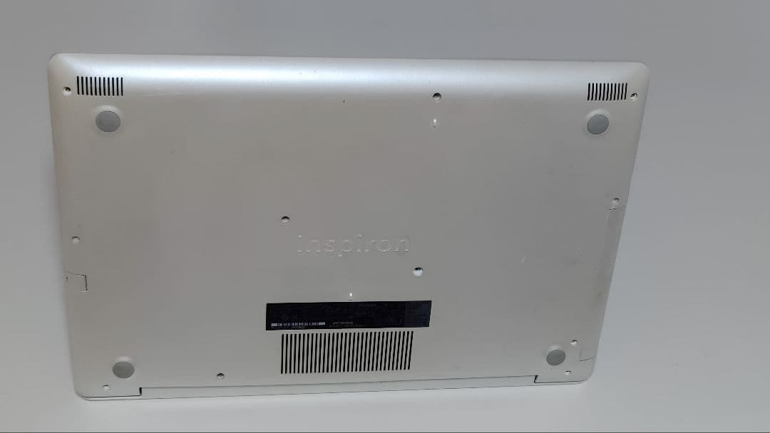 DELL Inspiron 3581／P75F／ ジャンク扱いPC