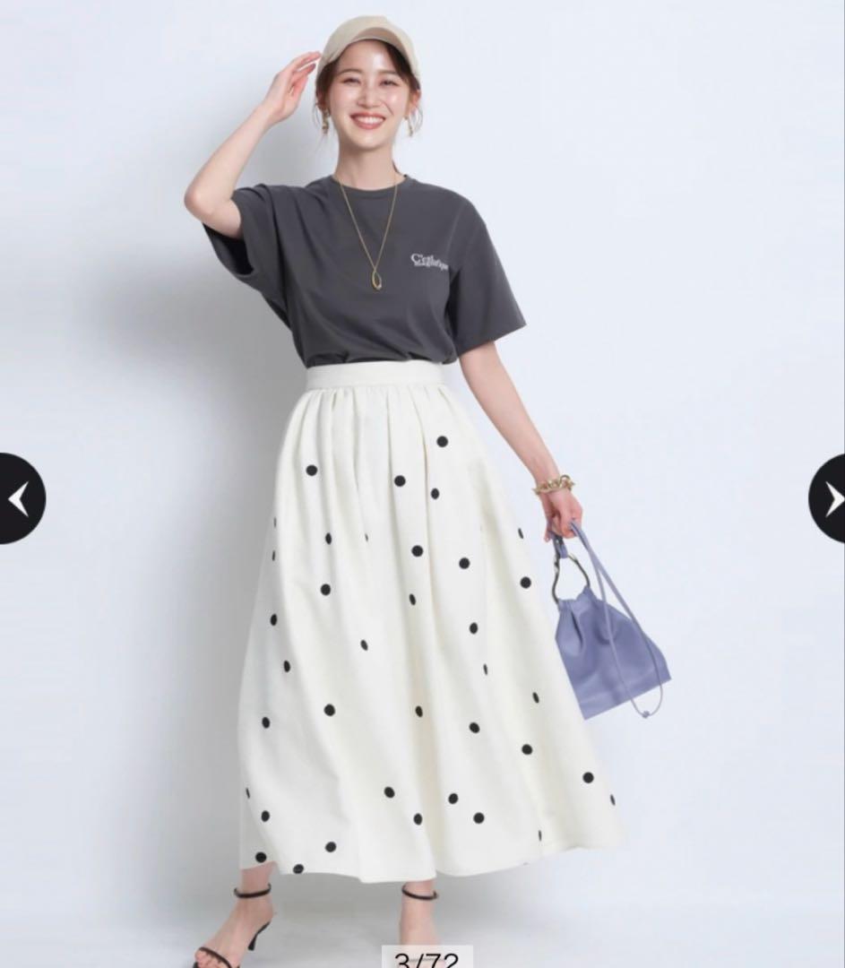 692【新品タグ付】JUSGLITTY ドット刺繍タックスカート