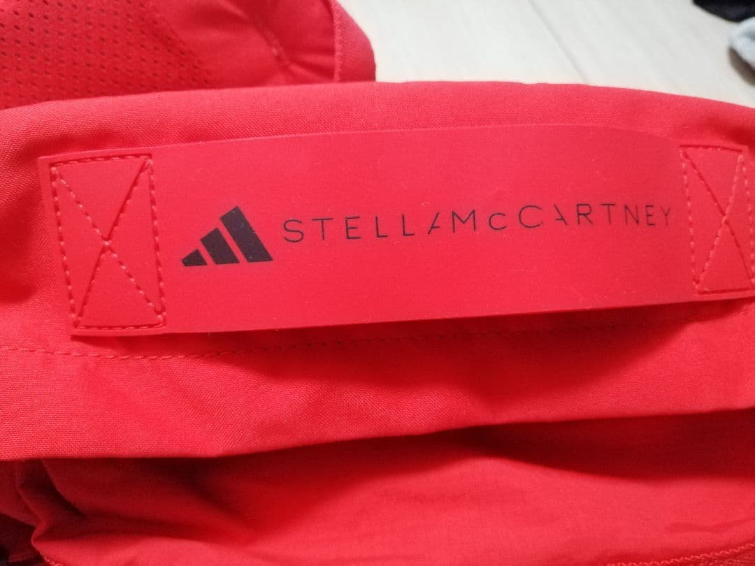 かめの試着のみadidasbySTELLA McCARTNEYボディバッグ