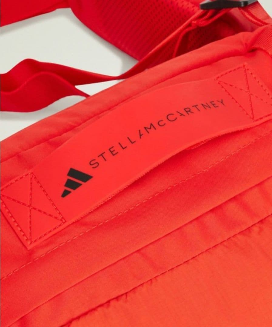 かめの試着のみadidasbySTELLA McCARTNEYボディバッグ