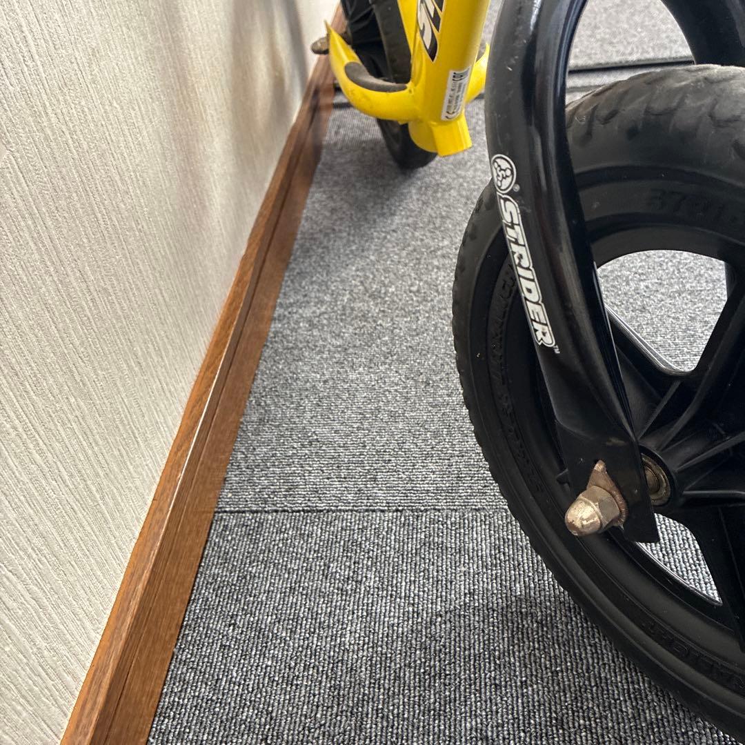 ストライダー　 STRIDER 12インチ　イエロー st-j4