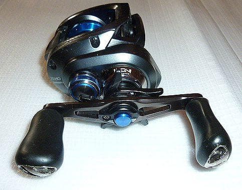 シマノ　20 SLX DC　70HG　右ハンドル
