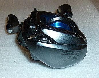 シマノ　20 SLX DC　70HG　右ハンドル